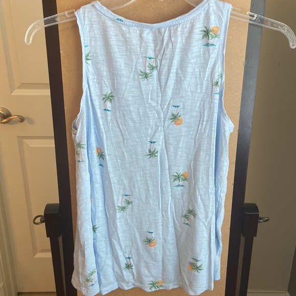 Old Navy palm tree tank M - Picture 6 of 6